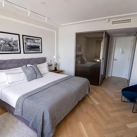 Lasala Plaza - Adults Only 4* San Sebastián