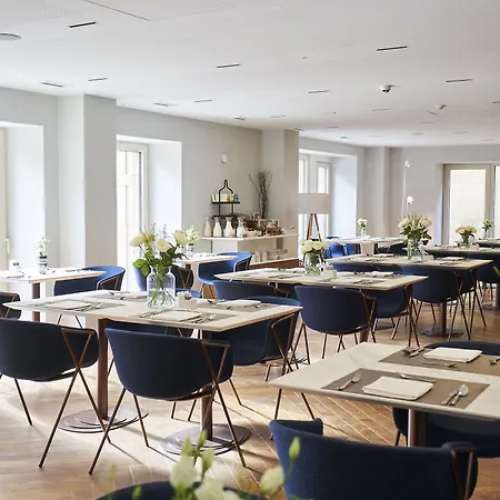 Lasala Plaza - Adults Only 4*