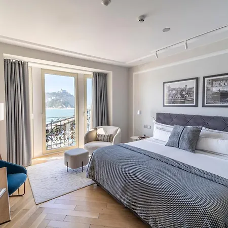 Lasala Plaza - Adults Only 酒店