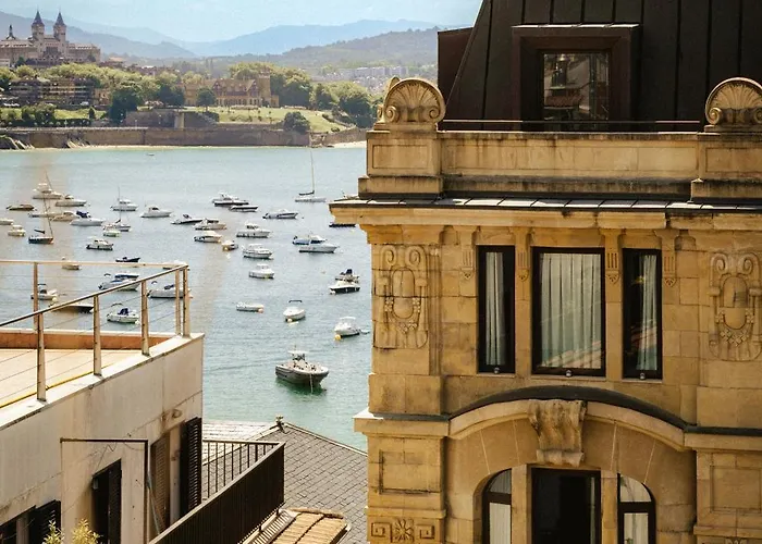 Lasala Plaza - Adults Only Otel