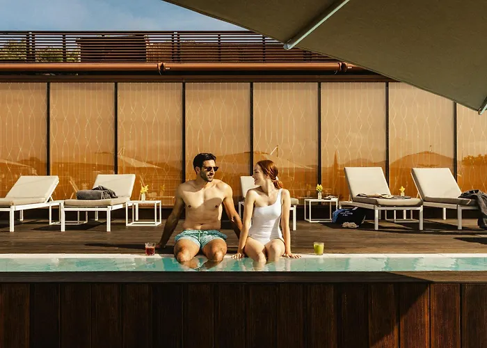 Lasala Plaza - Adults Only 호텔 4*