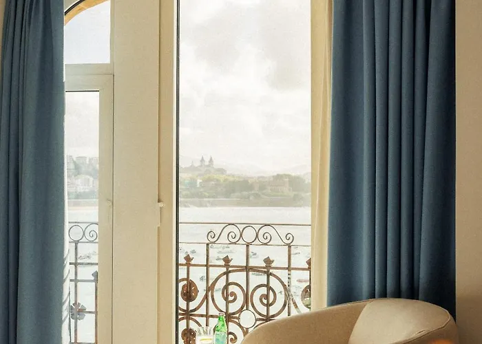 Otel Lasala Plaza - Adults Only