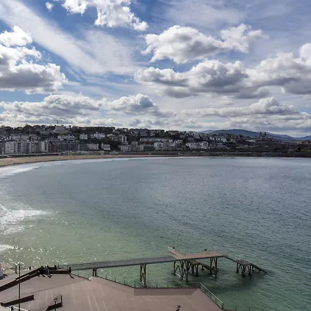 Lasala Plaza - Adults Only 4*