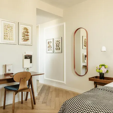 Lasala Plaza - Adults Only 4*