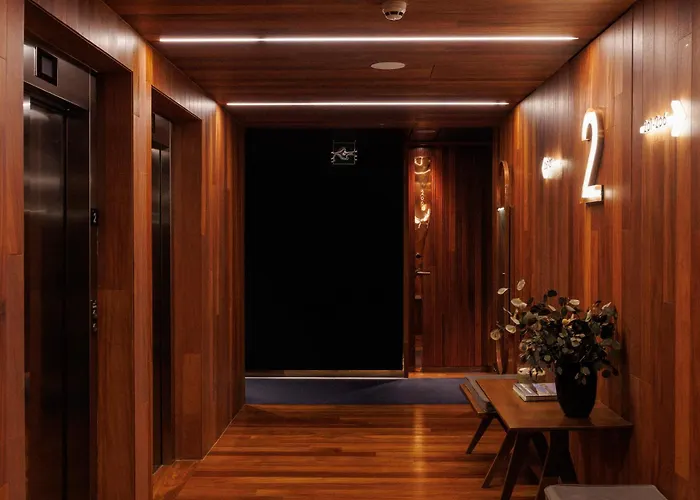 Lasala Plaza - Adults Only